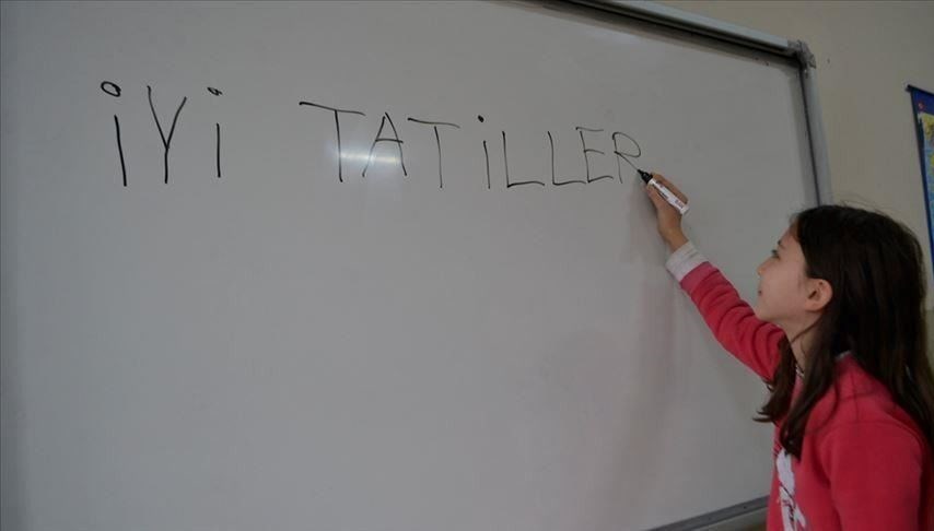 Okul öncesi, ilköğretim ve ortaöğretim okullarındaki yaklaşık 20 milyon öğrenci,