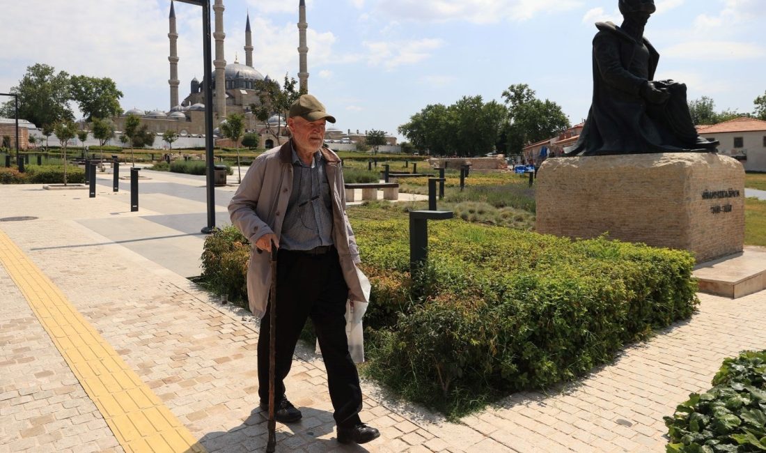 Edirne'nin iki üniversite mezunu filozof hurdacısı olarak bilinen 81 yaşındaki