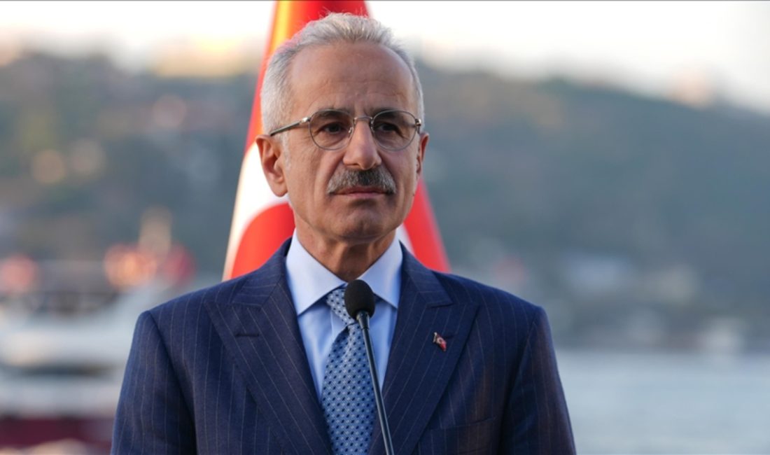 Abdulkadir Uraloğlu, "Hedefimiz ulaştırma ve haberleşmenin tüm katmanlarında dijital dünyanın