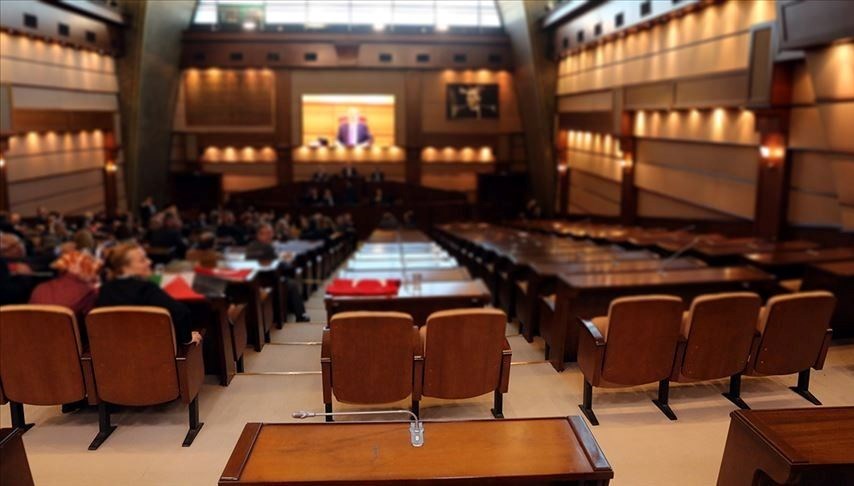 Tutuklu bulunan Seyhan ve Ceyhan Belediye Liderleri'nin yerine ilçe belediye