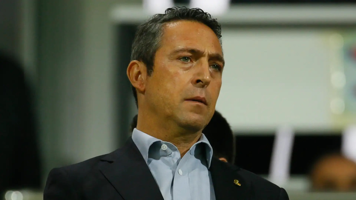 Fenerbahçe Kulübü Lideri Ali Koç, yeni dönem için radikal kararlar