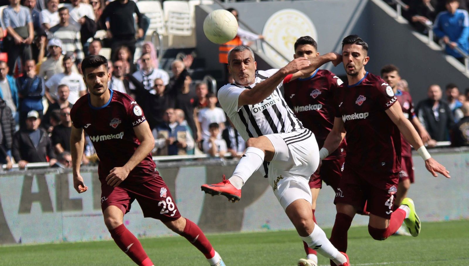 3'üncü Lig'e düşen Altay'da deneyimli santforlar Murat Uluç ve Deniz