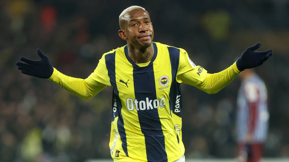 Fenerbahçe'nin başarılı oyuncusu Anderson Talisca, kulüple ilgili ayrılık savlarına karşılık