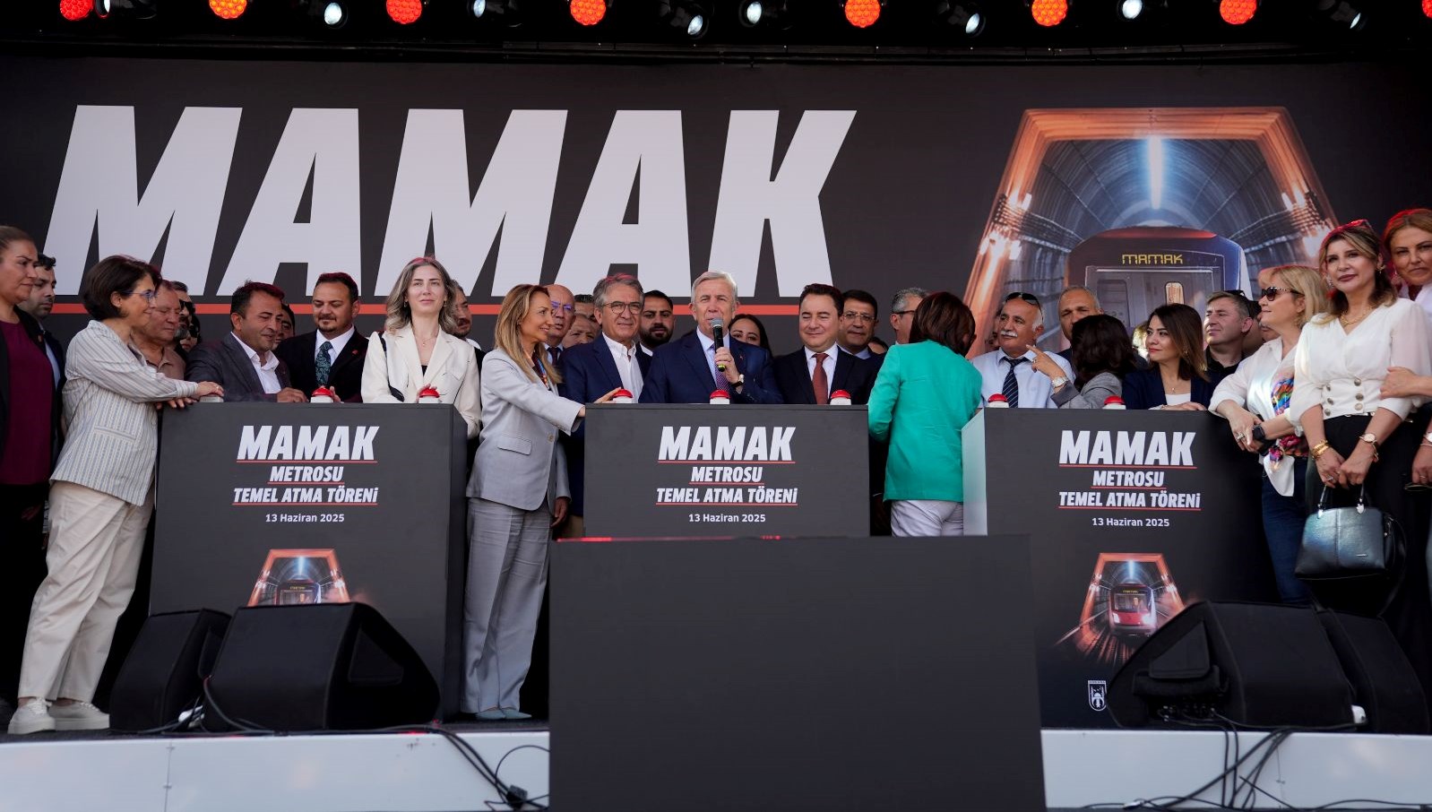 Ankara'da Mamak Metrosu uzatılıyor. Projenin temeli bugün atıldı. Ankara Büyükşehir