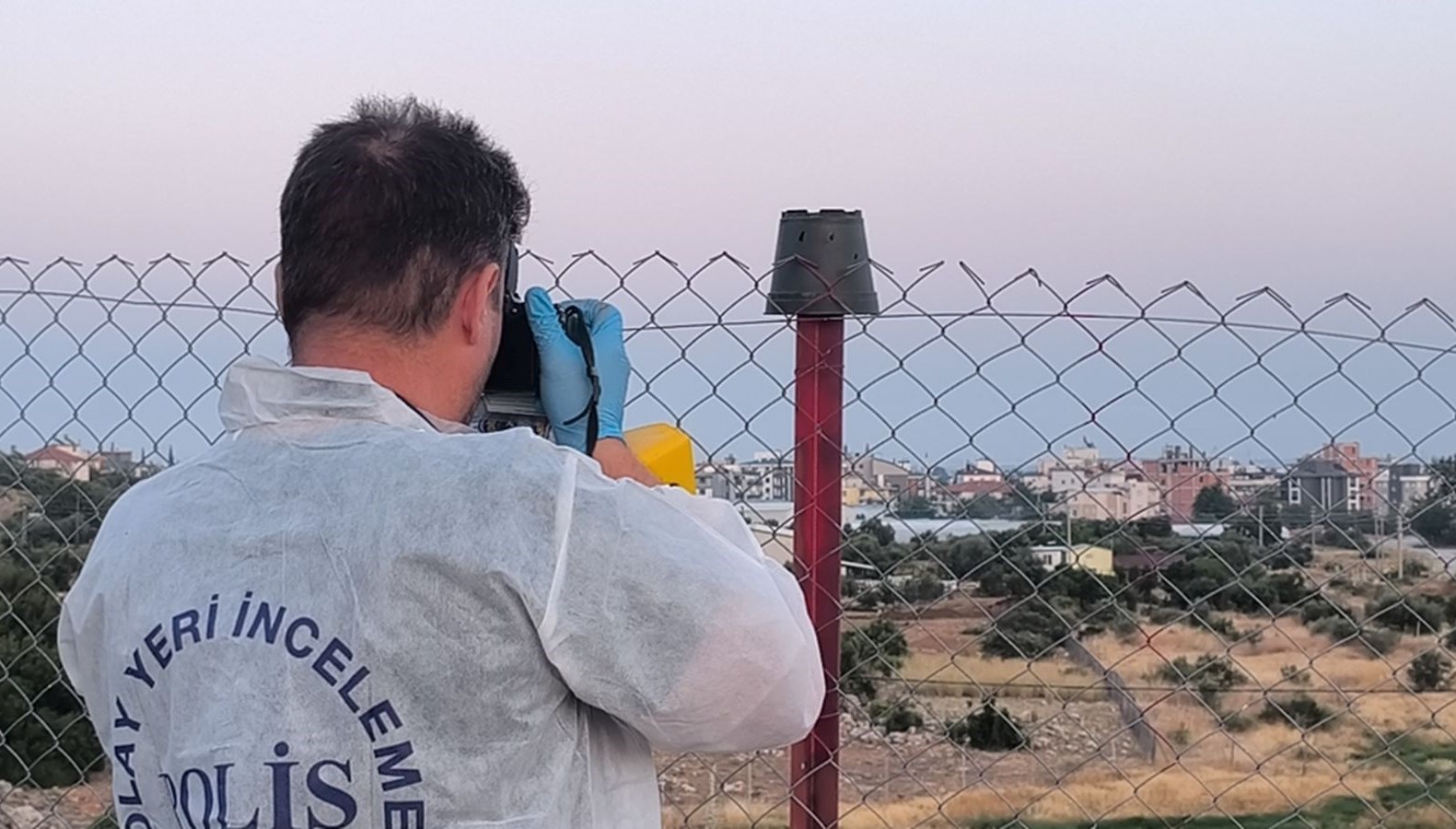 Antalya'da bir gencin yorgun merminin isabet etmesi sonucu vefatına ait
