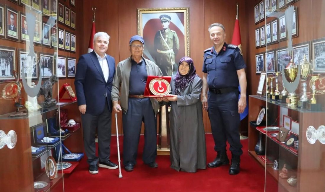 Burdur'da yaşayan Mehmet Ali ve Arzı Uysal çiftleri, 2 bin