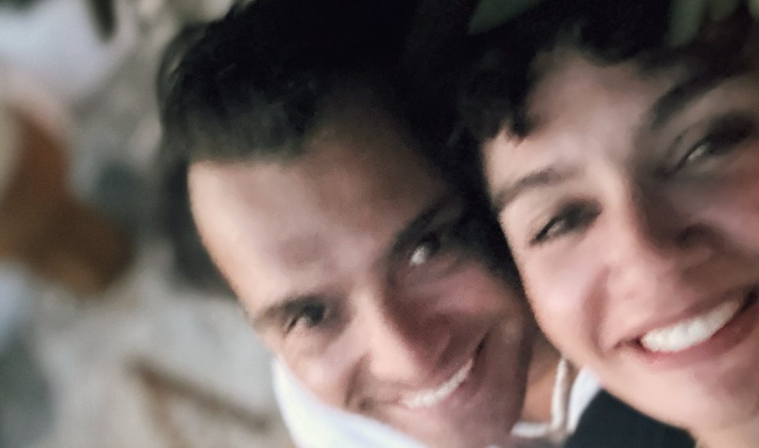 Magazin dünyasının merak edilen oyuncu aşıklarından Tekçe Akalay ile Hakan