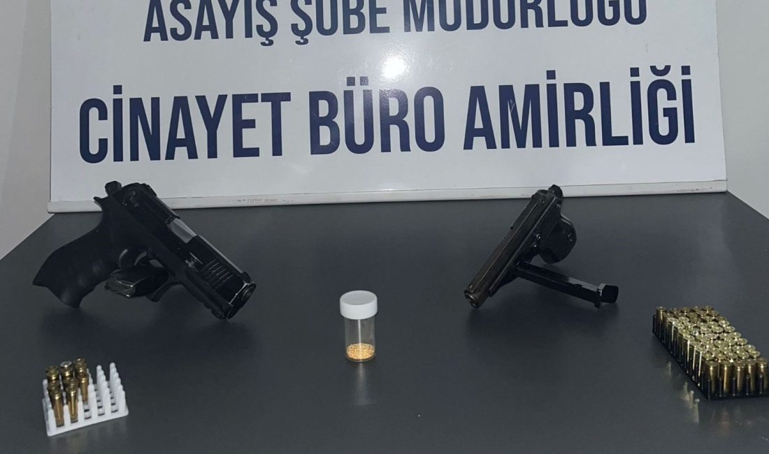 Kütahya'da ayakkabı içinde kaliforniyum olduğu bedellendirilen husus ele geçirildi.
