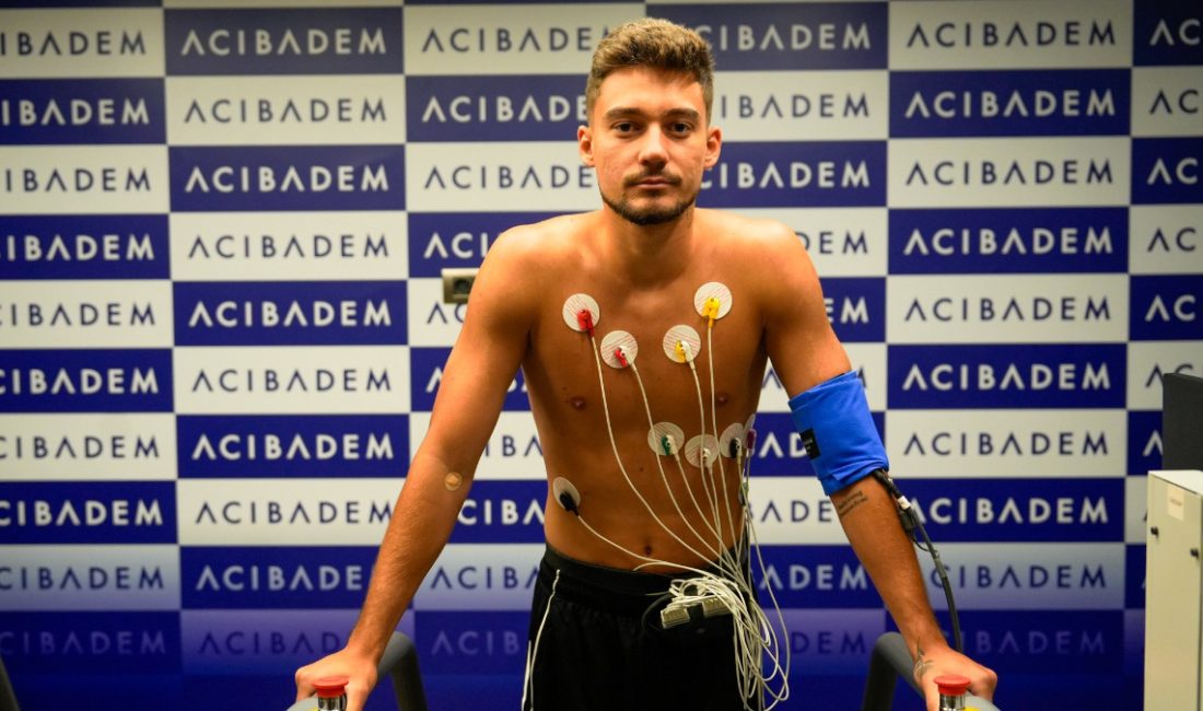 Beşiktaş'ta yeni dönem hazırlıkları kapsamında sıhhat denetimleri başladı.