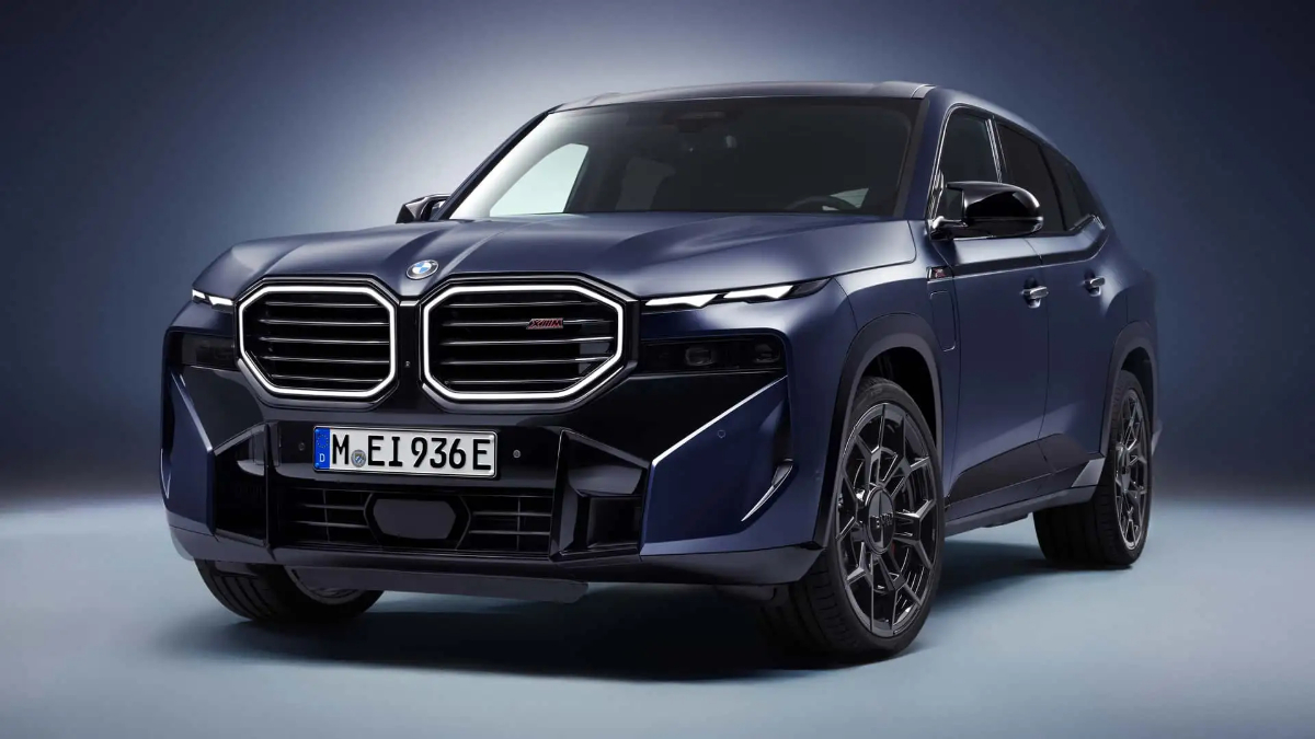 BMW, 2026 model yılı için BMW XM modelini yenilediğini ve