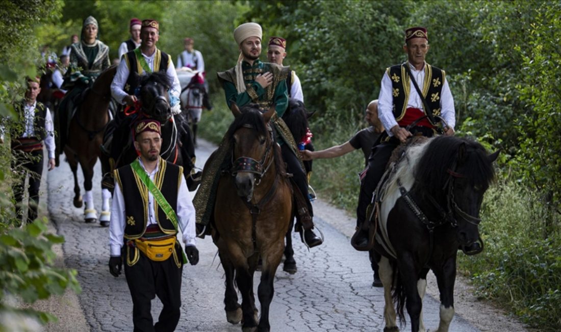 Bosna Hersek'te 515'inci Ayvaz Dede Şenlikleri'ne katılmak için dün atlılar
