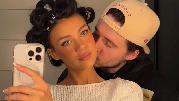 Bir müddettir ailesiyle yaşadığı tansiyonla gündemden düşmeyen Brooklyn Beckham, eşi