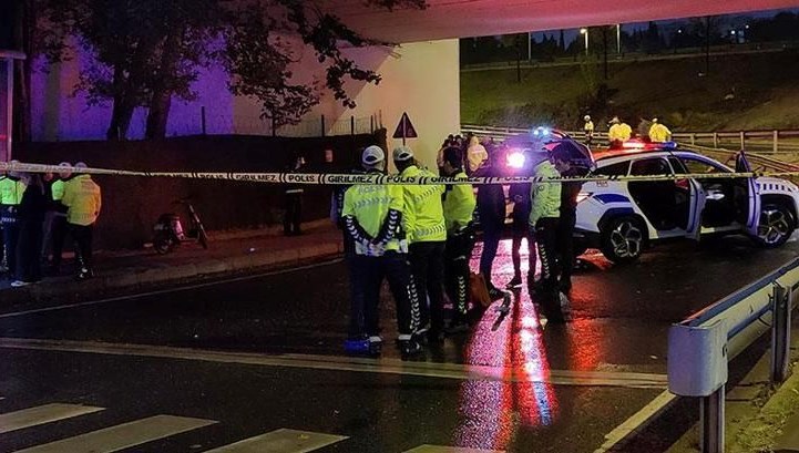 İstanbul Bakırköy'de bir trafik kazasına müdahale eden polis memuru Ogün
