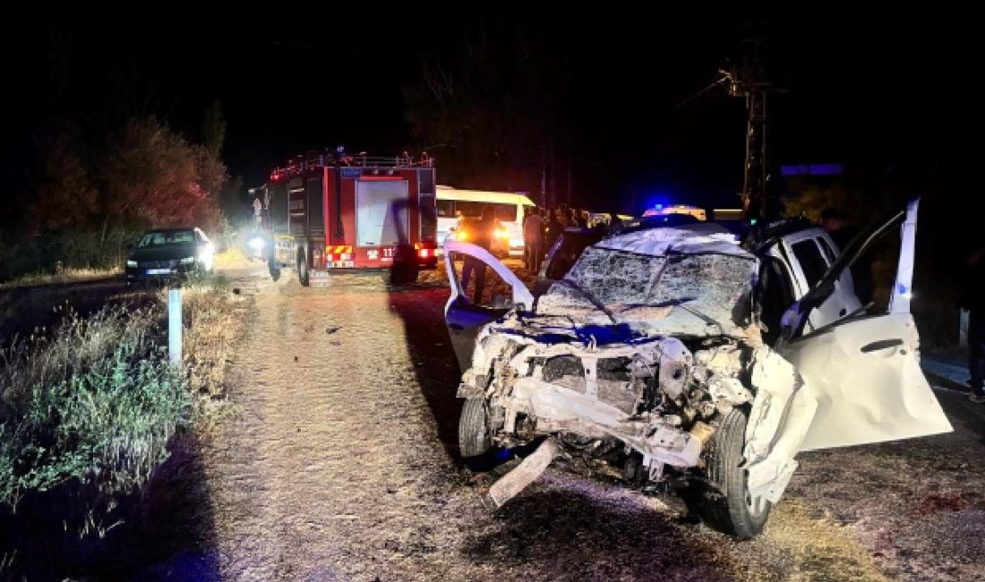 Çorum'da cip ile traktörün karıştığı kazada 2'si ağır 5 kişi
