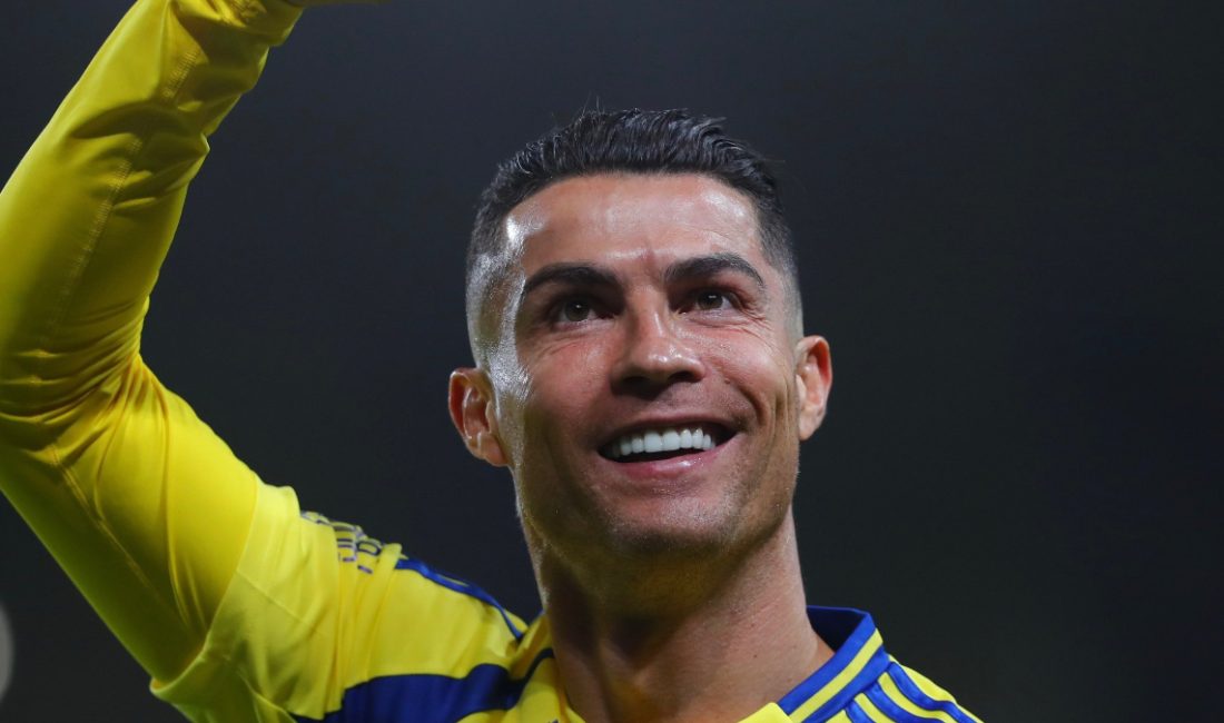 40 yaşındaki dünyaca ünlü yıldız Cristiano Ronaldo, Al-Nassr ile 2027’ye