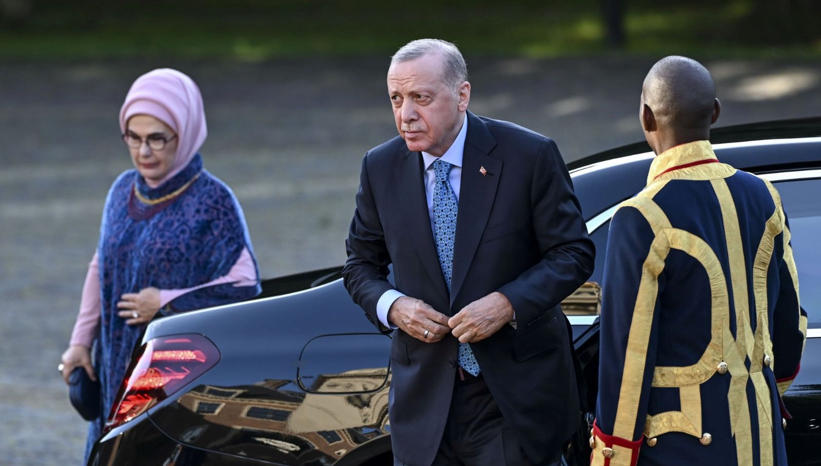 Cumhurbaşkanı Recep Tayyip Erdoğan, NATO doruğu gittiği Lahey'e ABD Başkanı