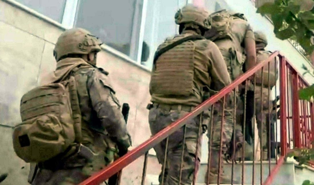 Şanlıurfa'da terör örgütü DAEŞ'e yönelik operasyonda iki kuşkulu tutuklandı.