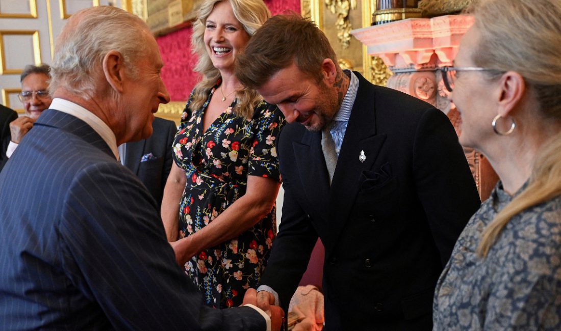 David Beckham, Gary Oldman ve Roger Daltrey, İngiltere Hükümdarı Charles