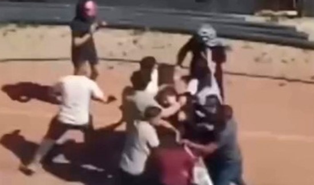 Çocuklar ortasında başlayan hengameye ailelerin dahil olması ile bir anda
