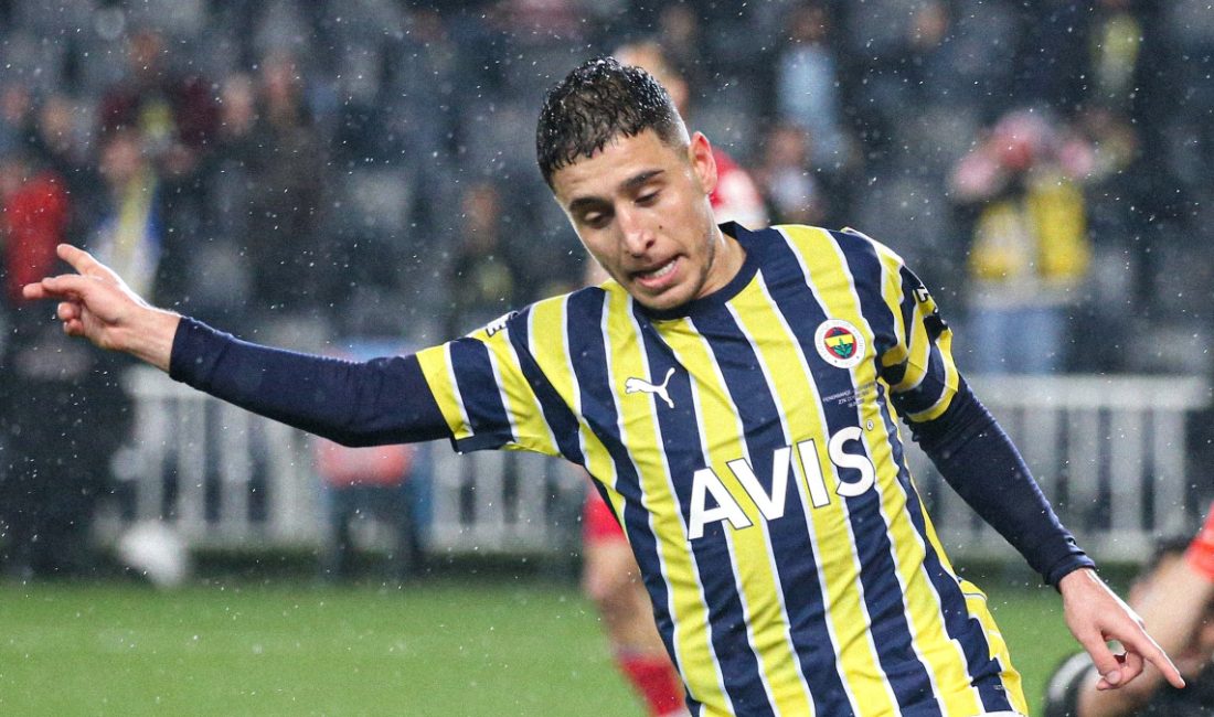 Fenerbahçe'nin takımda düşünmediği Emre Mor için Gaziantep FK ve Kocaelispor