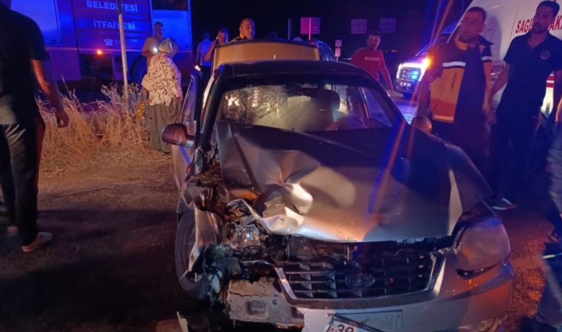 Van'ın Erciş ilçesinde 2 arabanın karıştığı trafik kazasında 9 kişi