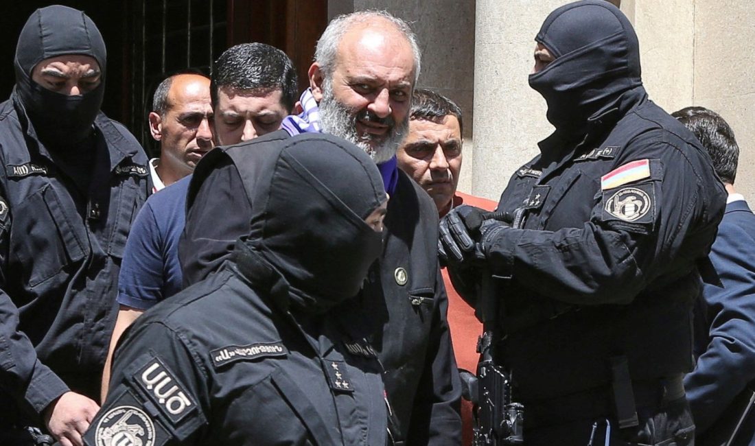 Ermenistan'da darbe planladıkları tez edilen, aralarında Başpiskopos Bagrat Galstanyan'ın da bulunduğu