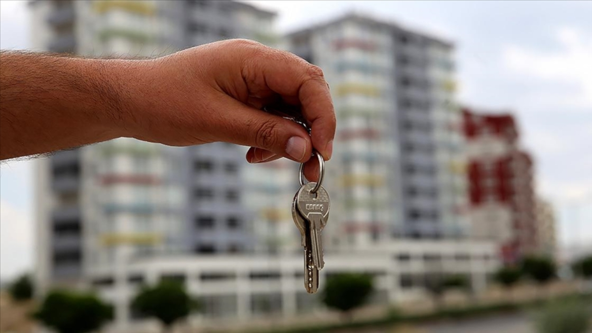 Mesken sahiplerine 'zam' uyarısında bulunan Ticaret Bakanı Yardımcısı Mahmut Gürcan,