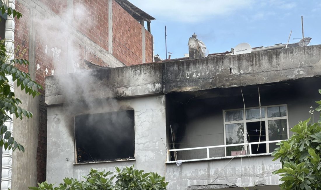 Samsun'da bir meskende yangın çıktı. Yangın nedeniyle oluşan dumandan etkilenen