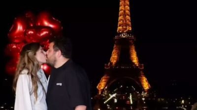 Ünlü oyuncu Eser Yenenler ve fenomen eşi Berfu Yenenler Paris'te