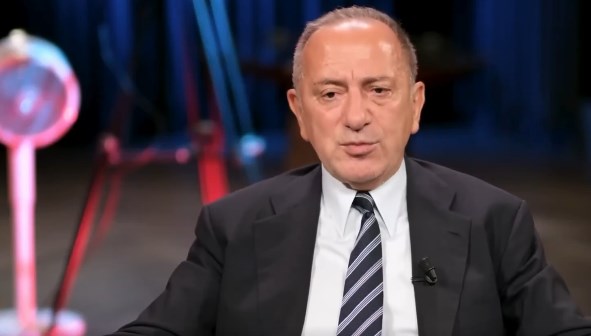 Fatih Altaylı hakkında "Cumhubaşkanını Tehdit" kabahatinden soruşturma başlatıldı. Altaylı gözaltına