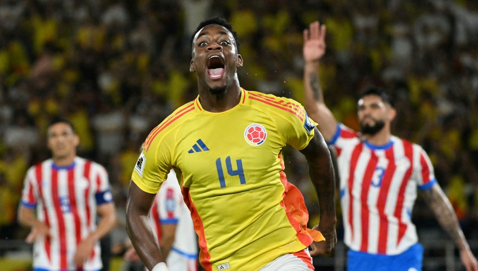 Fenerbahçe, Jhon Duran transferinde sona geldi. Tüm koşulları zorlayan sarı
