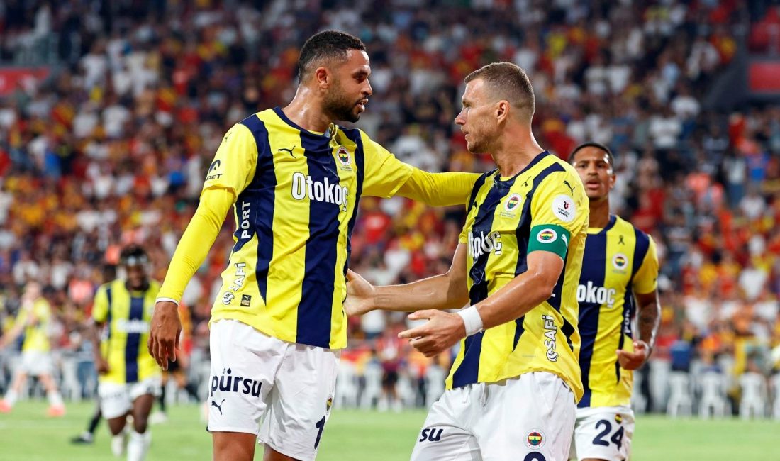 Fenerbahçe'ye veda eden Dzeko, mesleğine İtalya Serie A'da devam edecek.