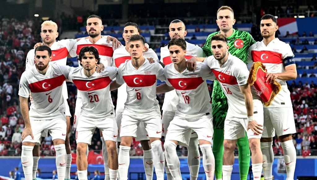 Yaz transfer devrinde sessizliğini koruyan Fenerbahçe'nin gündemine ulusal futbolcu Merih