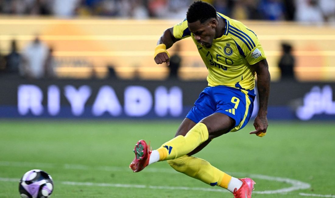 Jhon Duran'ın Fenerbahçe'ye önerilmesinin akabinde sarı lacivertliler Duran ve Matvey