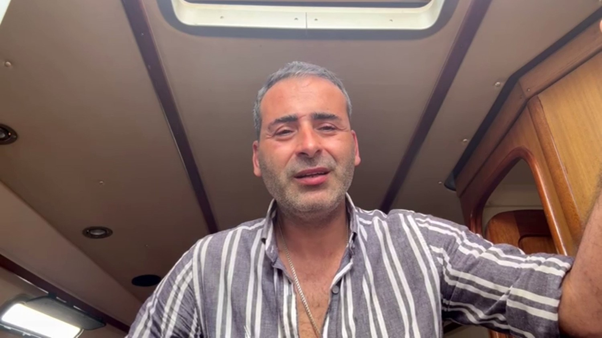 Filistin'de yaşanan katliama dikkat çekmek için dünya çeşidine çıkan denizci