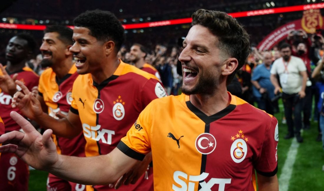 Galatasaray'da geçirdiği üç dönemin hepsinde şampiyoınluk yaşayan Dries Mertens'ten flaş