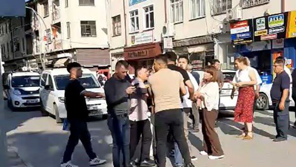 Tokat'ın Zile ilçesinde trafikte başlayan tartışmanın hengameye dönüşmesi sonucu Gazi