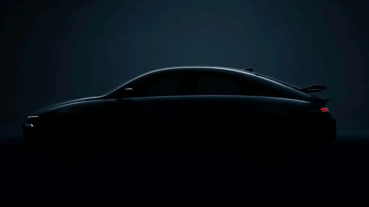 Hyundai, yüksek performanslı elektrikli sedanı Hyundai Ioniq 6 N'in yeni