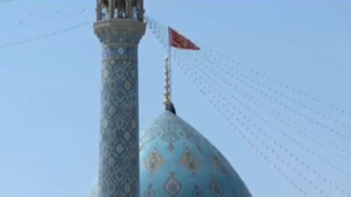 İsrail'in saldırısı sonrası İran'dan beklenen atılım geldi. İran medyası, Cemkeran