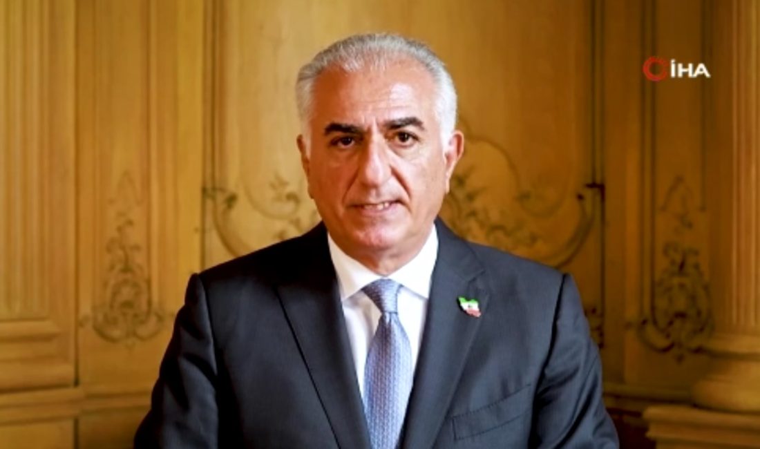 İran'ın devrik lideri Şah Rıza Pehlevi'nin ABD'de sürgündeki oğlu İstek