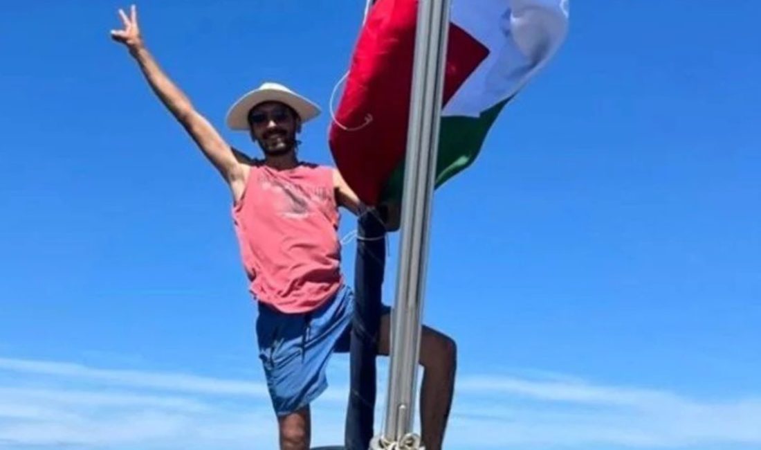 Gazze'ye yardım götürmek gayeli bindikleri Madleen gemisinde İsrail tarafından zorla