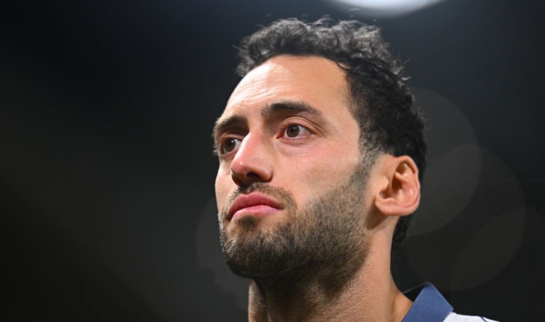 Hakan Çalhanoğlu, Galatasaray'a gelmek için gemileri yaktı. Yıllık 10 milyon