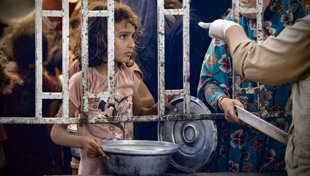Gazze'de hayatını kaybedenlerin sayısı 56 bini aşmış durumda. İsrailli bir