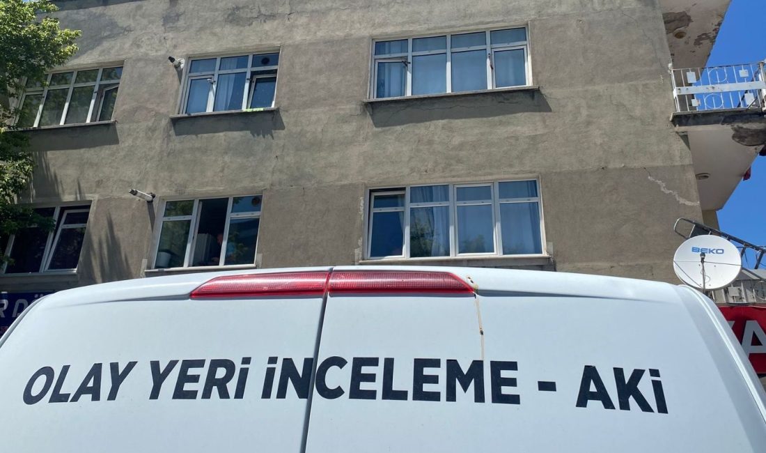 Kayseri'de birinci kattaki dairenin penceresinden düşen çocuk ağır yaralandı.