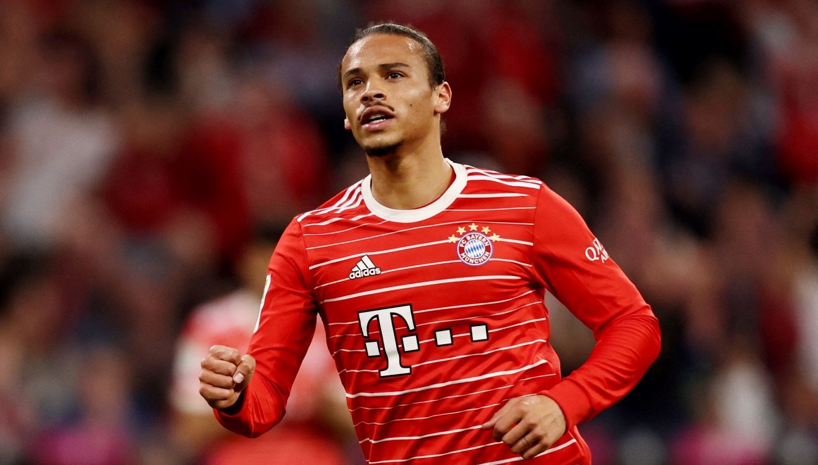 Galatasaray, Alman yıldız Leroy Sane'nin transferi için resmi görüşmelere başladığını açıkladı. Sane