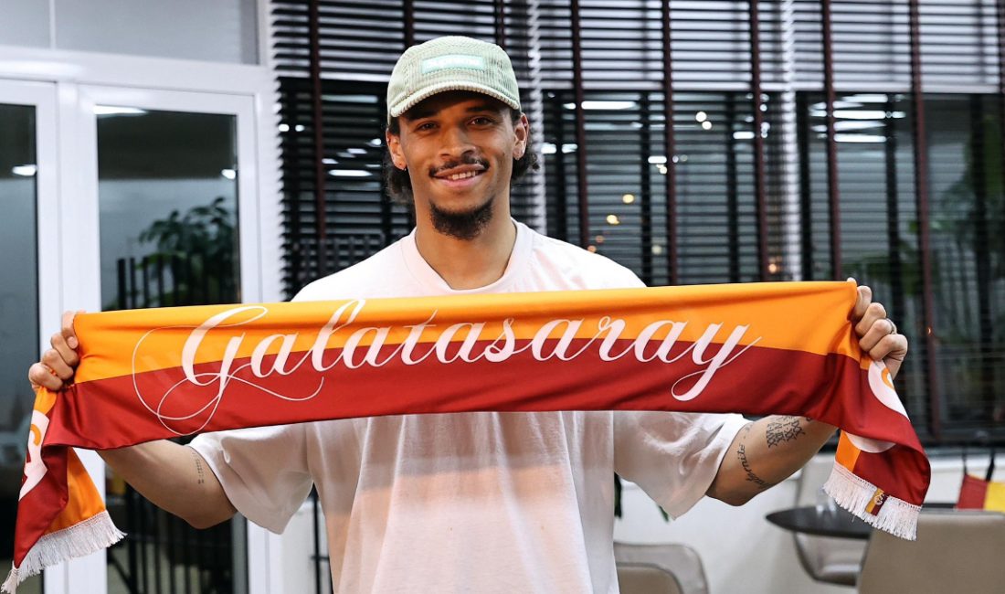 Süper Lig takımı Galatasaray'ın takımına attığı Alman oyuncu Leroy Sane,