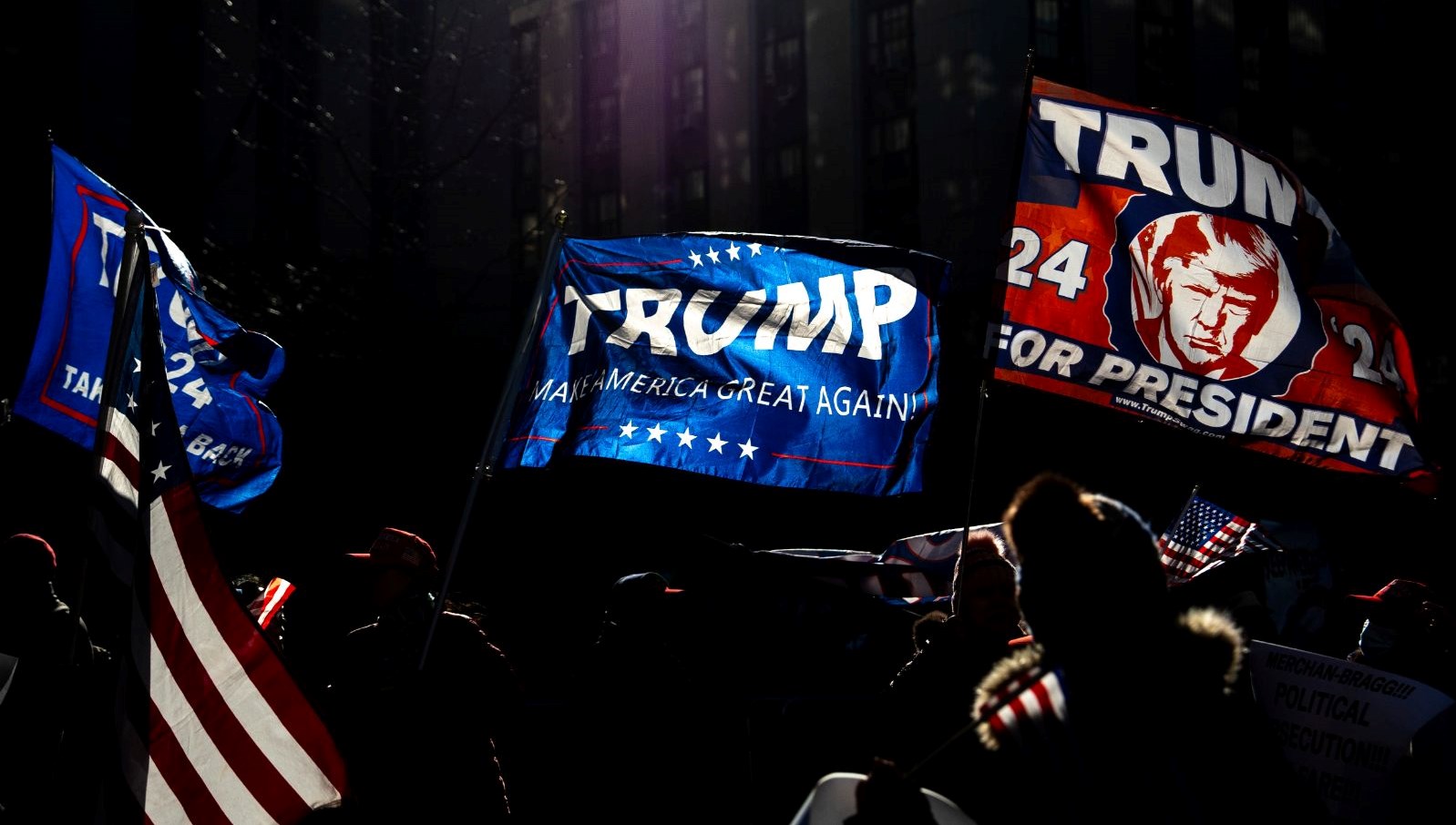 ABD’nin İran’a karşı İsrail’in yanında savaşa girme mümkünlüğü, Lider Trump’ın