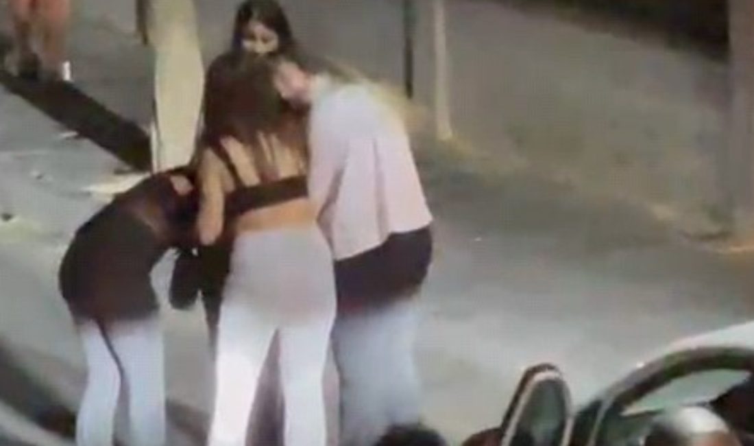 Yunusemre ilçesinde iki genç kız ortasında çıkan arbede cep telefonu