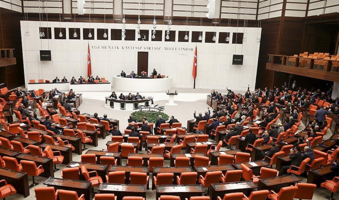 Türkiye Büyük Millet Meclisinin (TBMM) çalışma müddetinin 31 Temmuz'a uzatılmasına