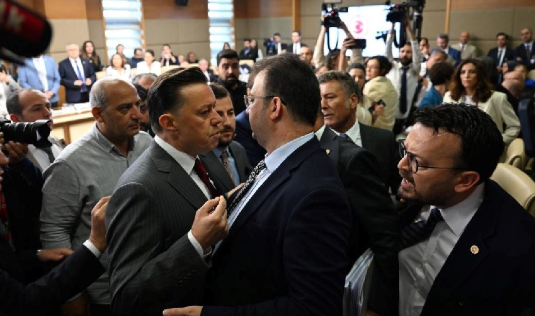 Meclis komitesinde milletvekillerinin arbedeye varan gerginlikler yaşadığı maden kanunu görüşmelerinde